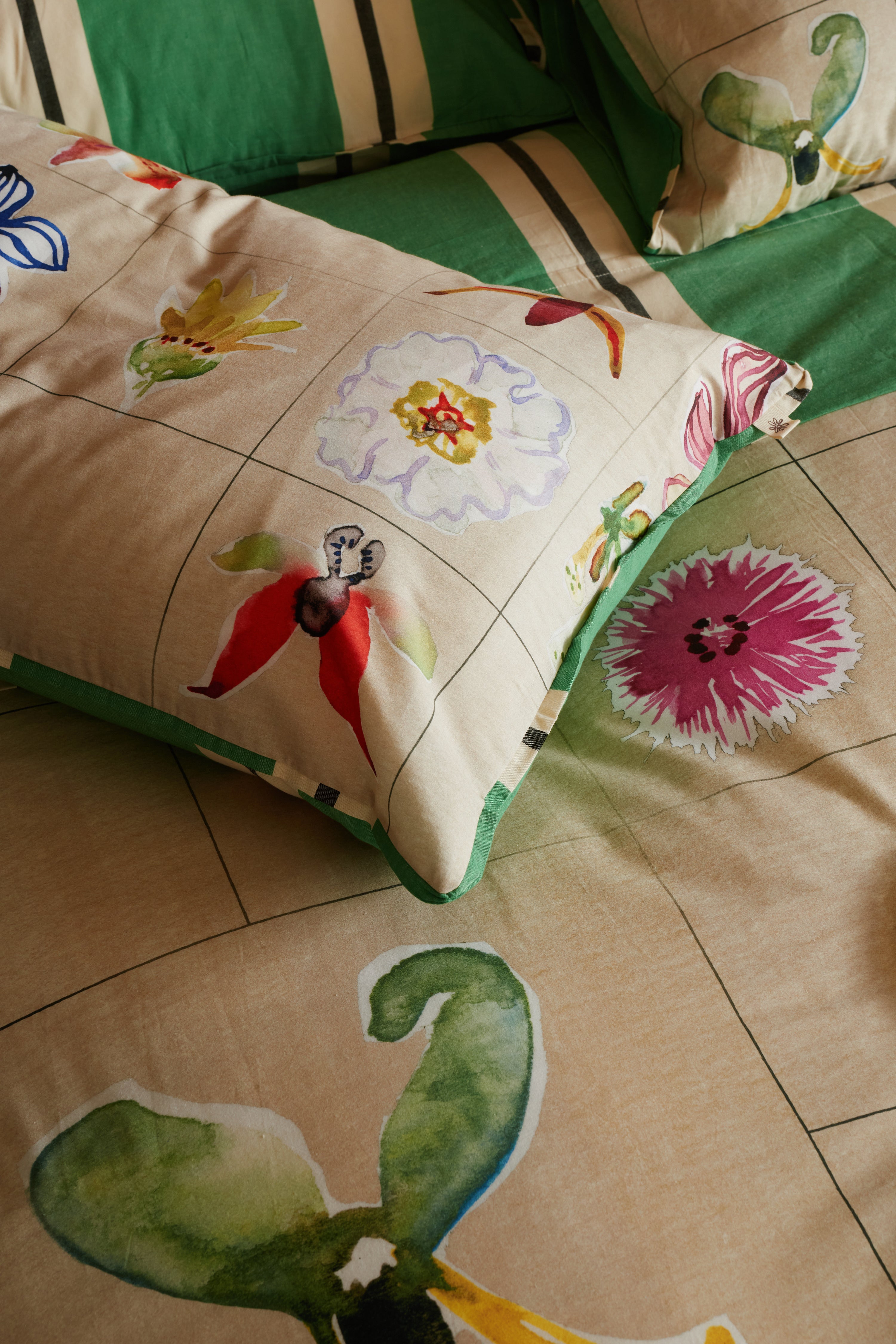 Quilt Cover - Inky Floral