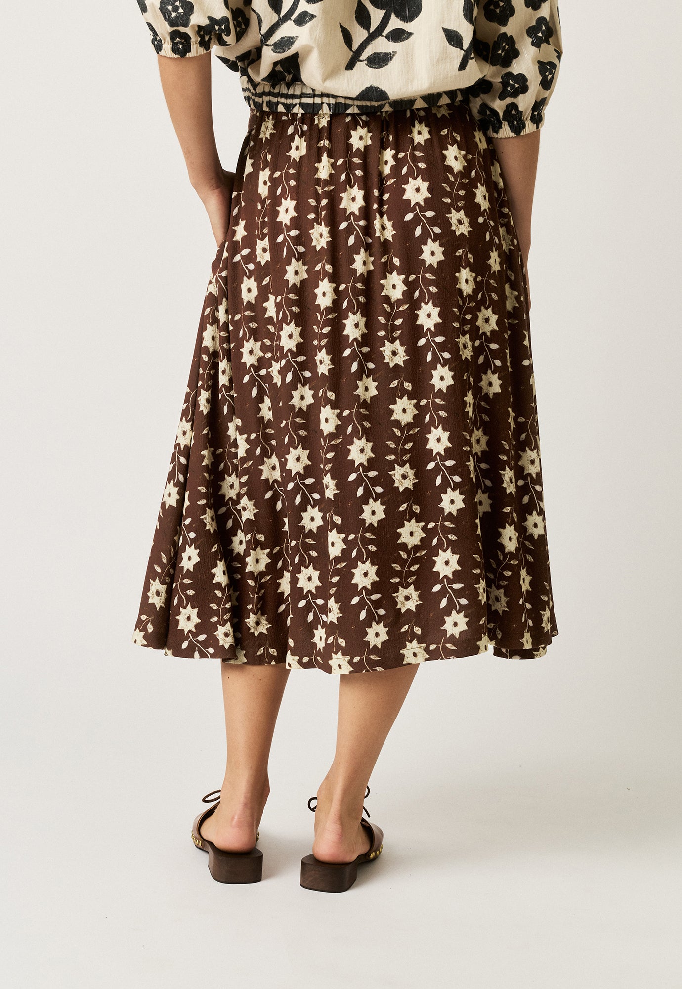 Porcelain Tie Skirt