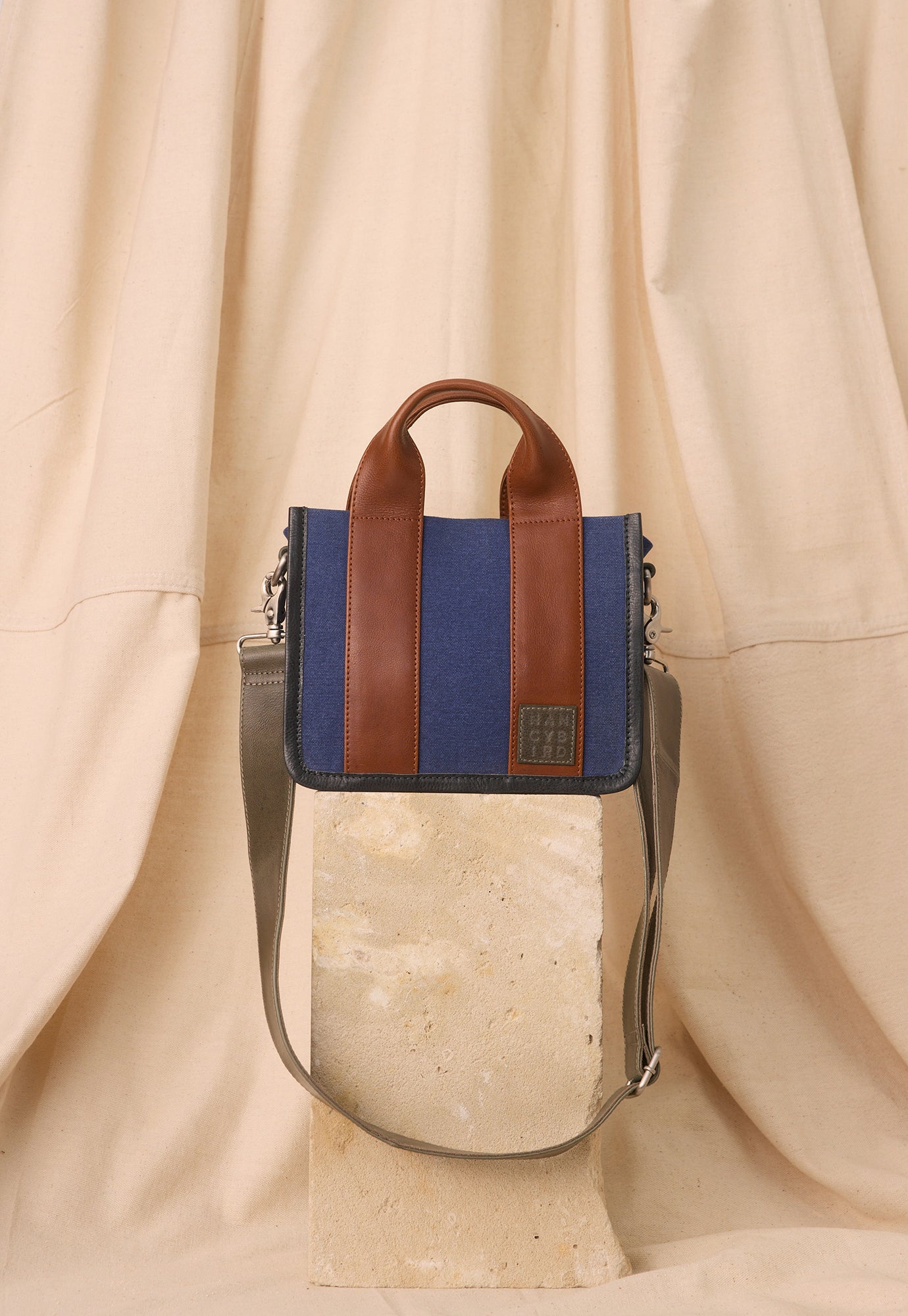 Handle Tote