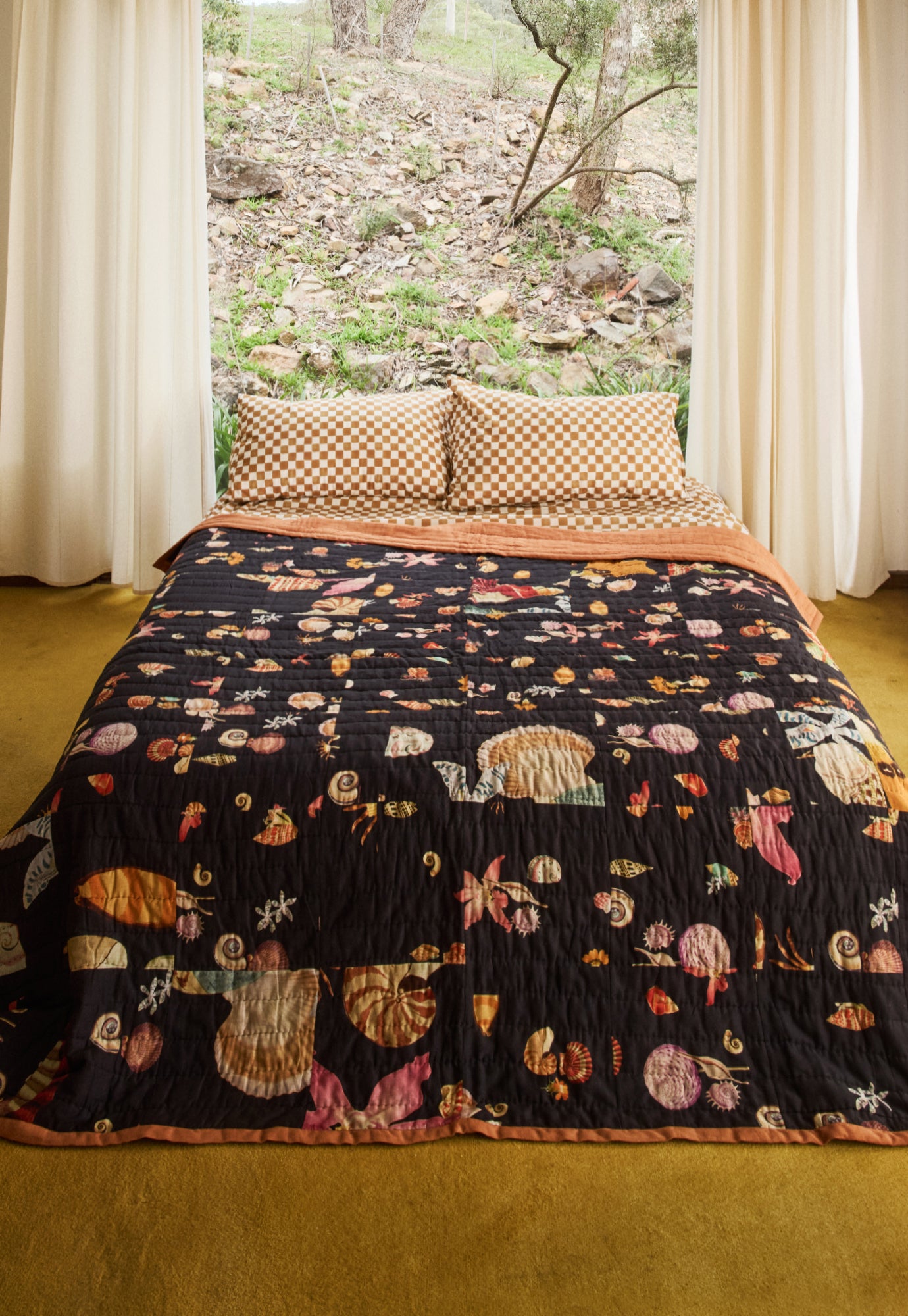 Small Squares Kantha Quilt - Charcoal Shells