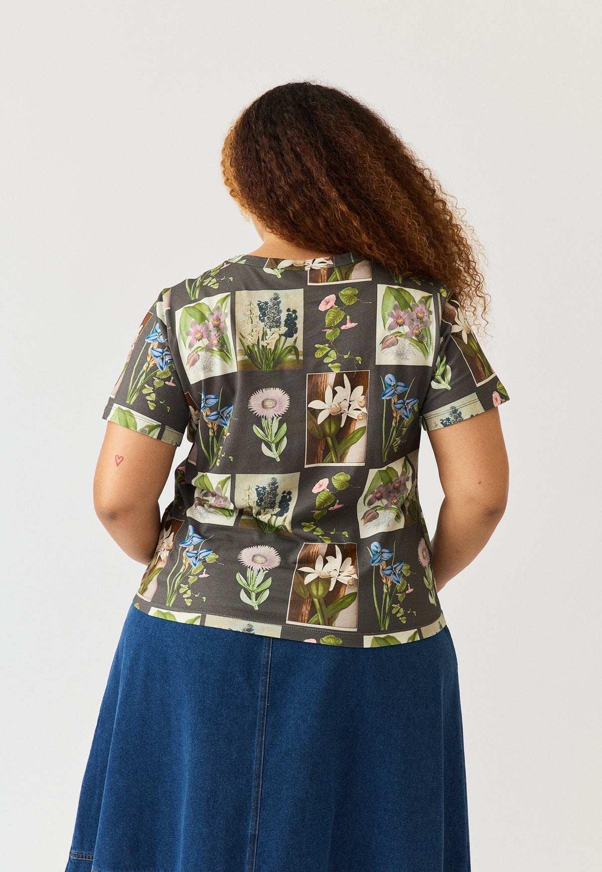 Apollo Tee