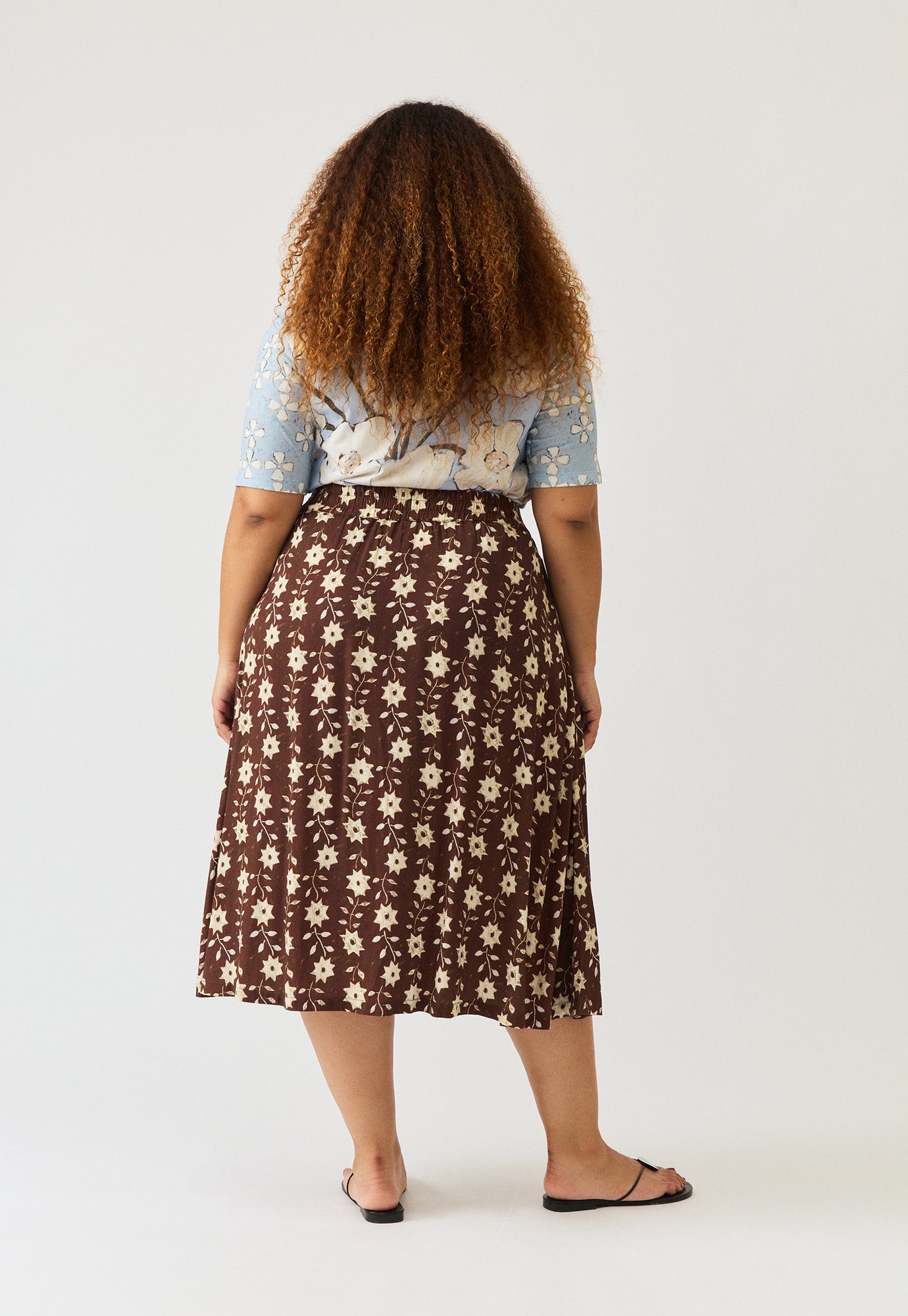 Porcelain Tie Skirt
