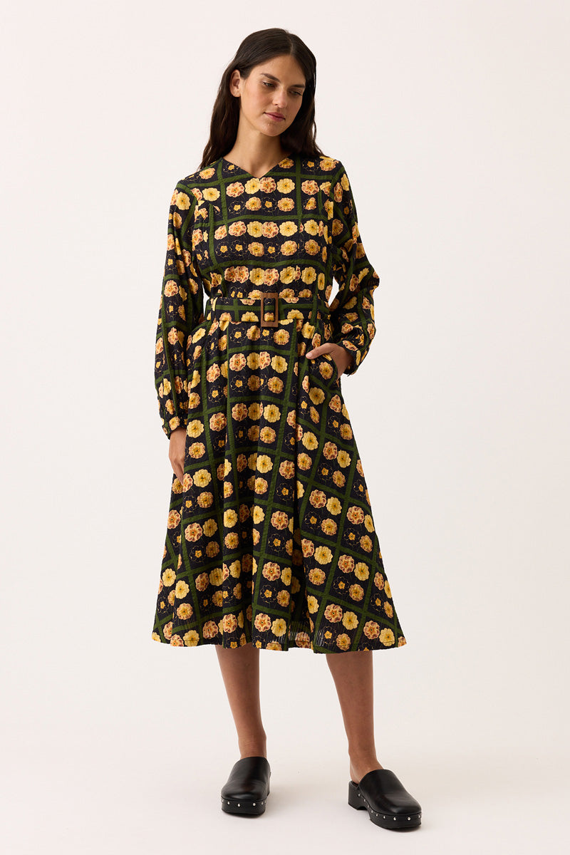 Size Fit Image Right