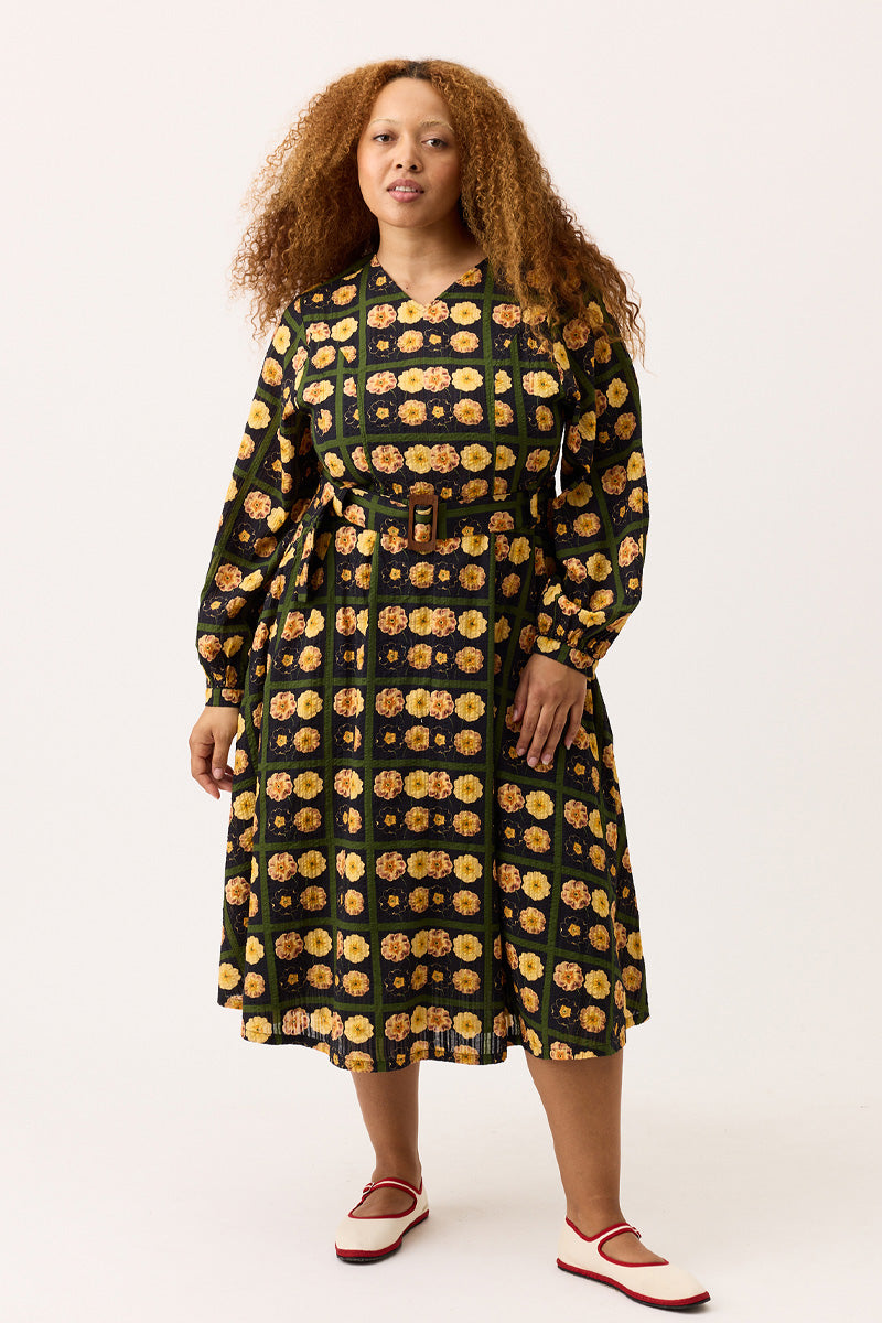 Size Fit Image Right