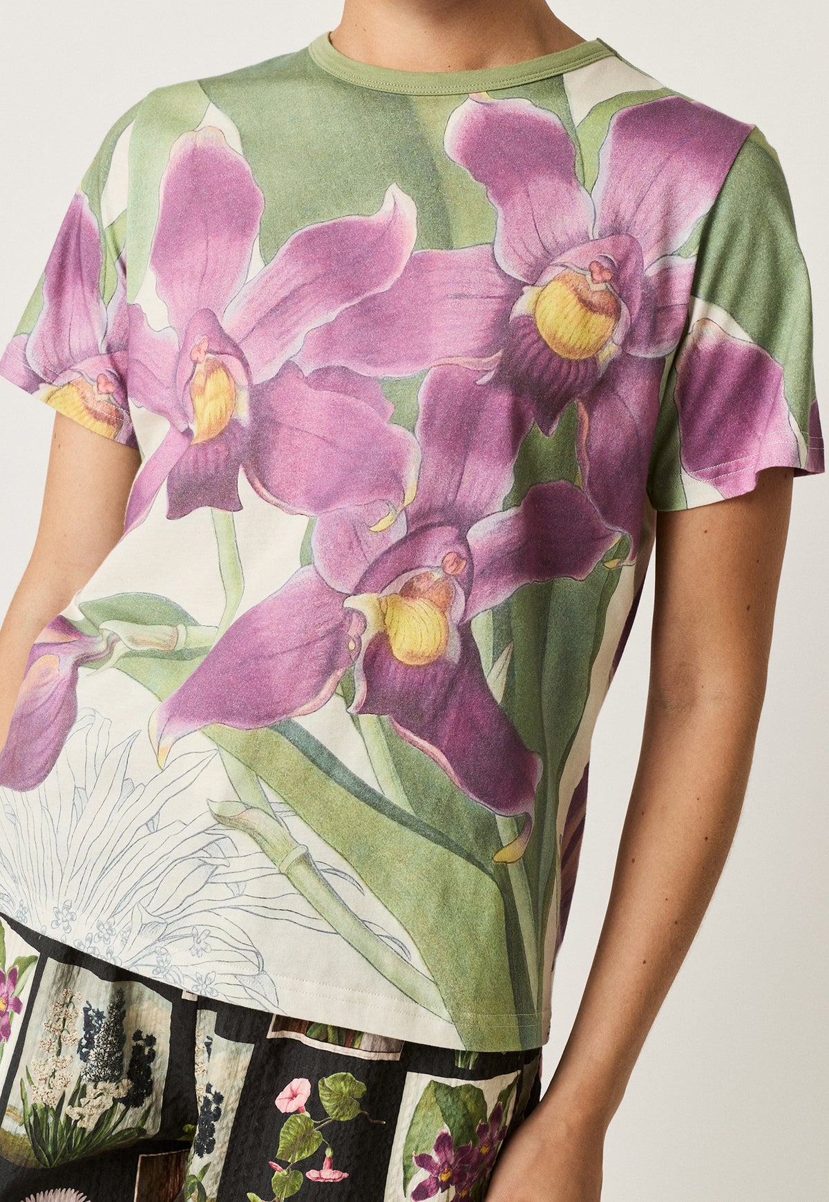 Apollo Tee