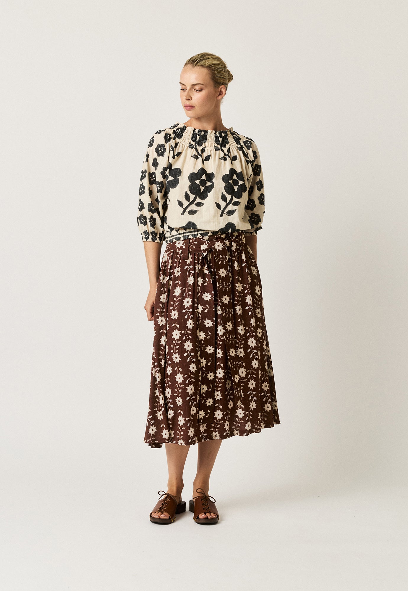 Porcelain Tie Skirt