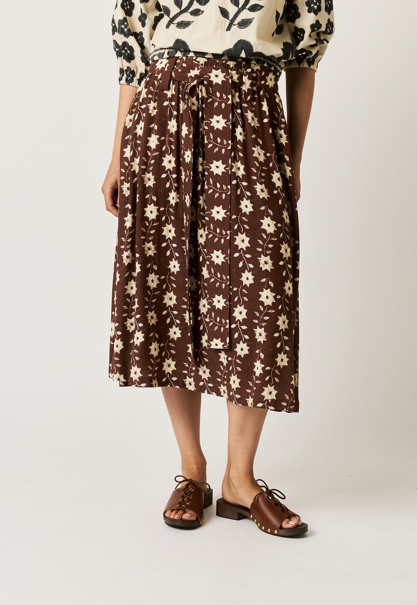 Porcelain Tie Skirt