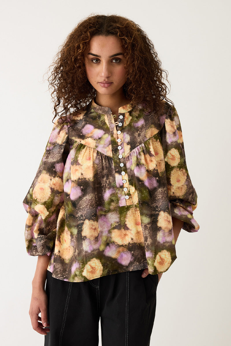 Size Fit Image Right