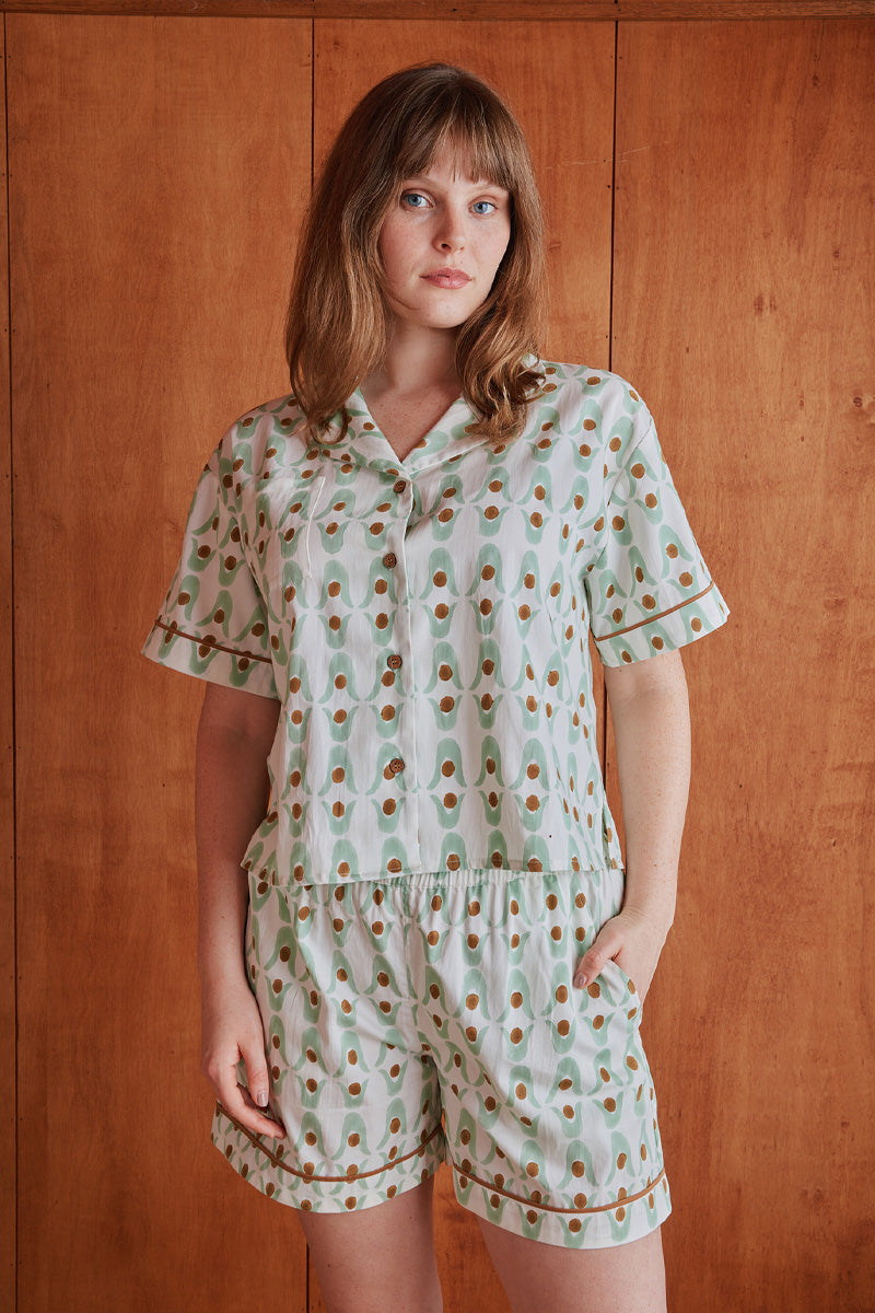 Size Fit Image Right
