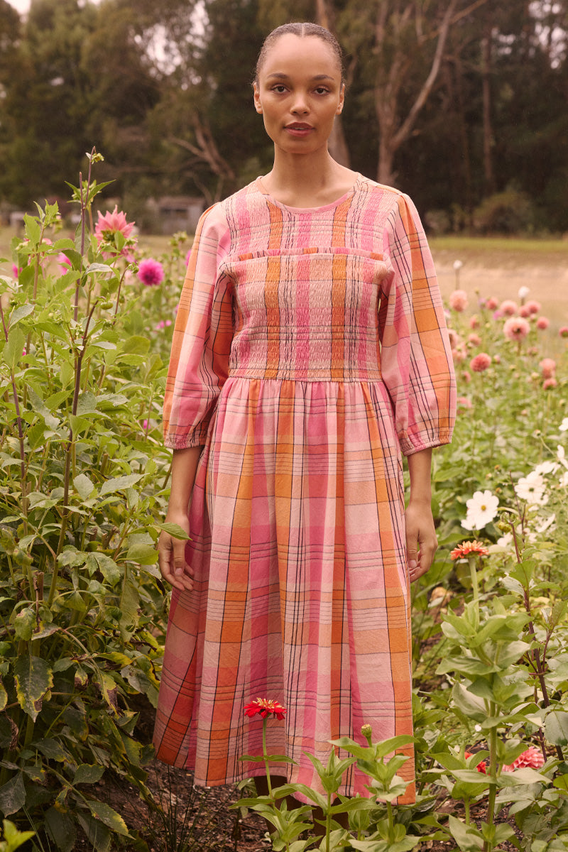 Size Fit Image Right